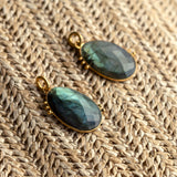 AMAZONIA ORGANICA LABRADORITE PENDANT