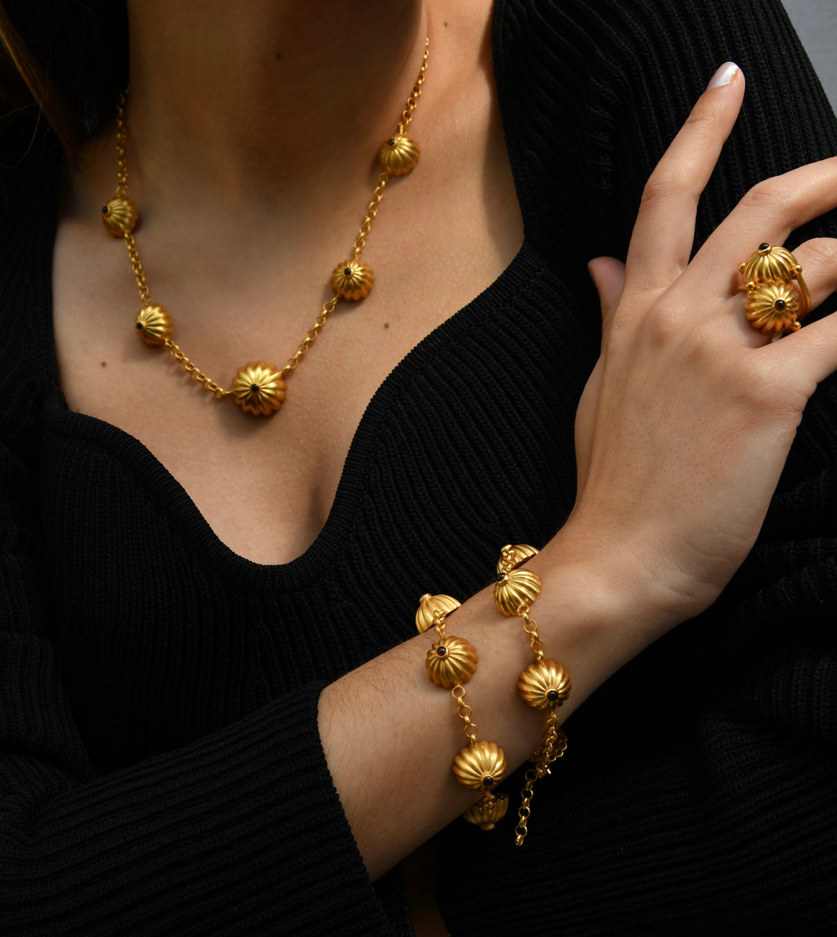 Mahal Dome Necklace