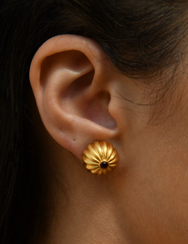Mahal Dome Stud Earrings