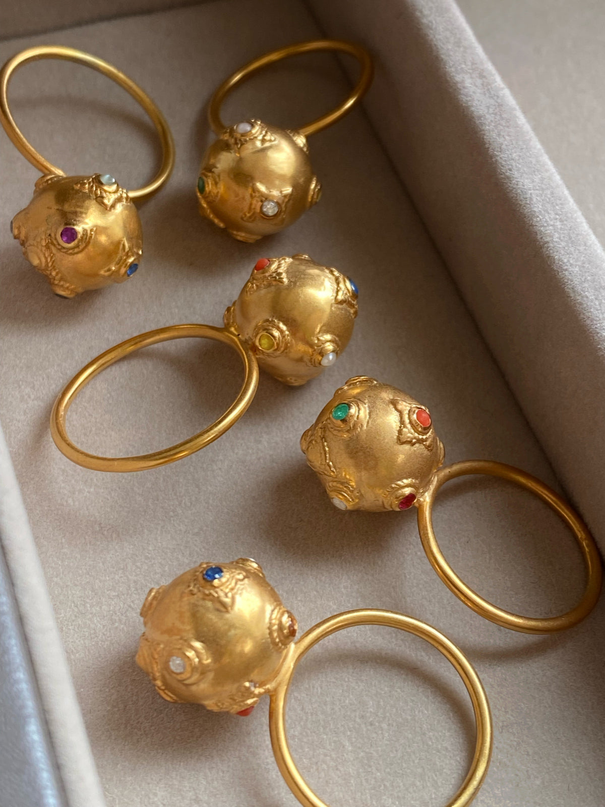 Mahal Navratan Ring