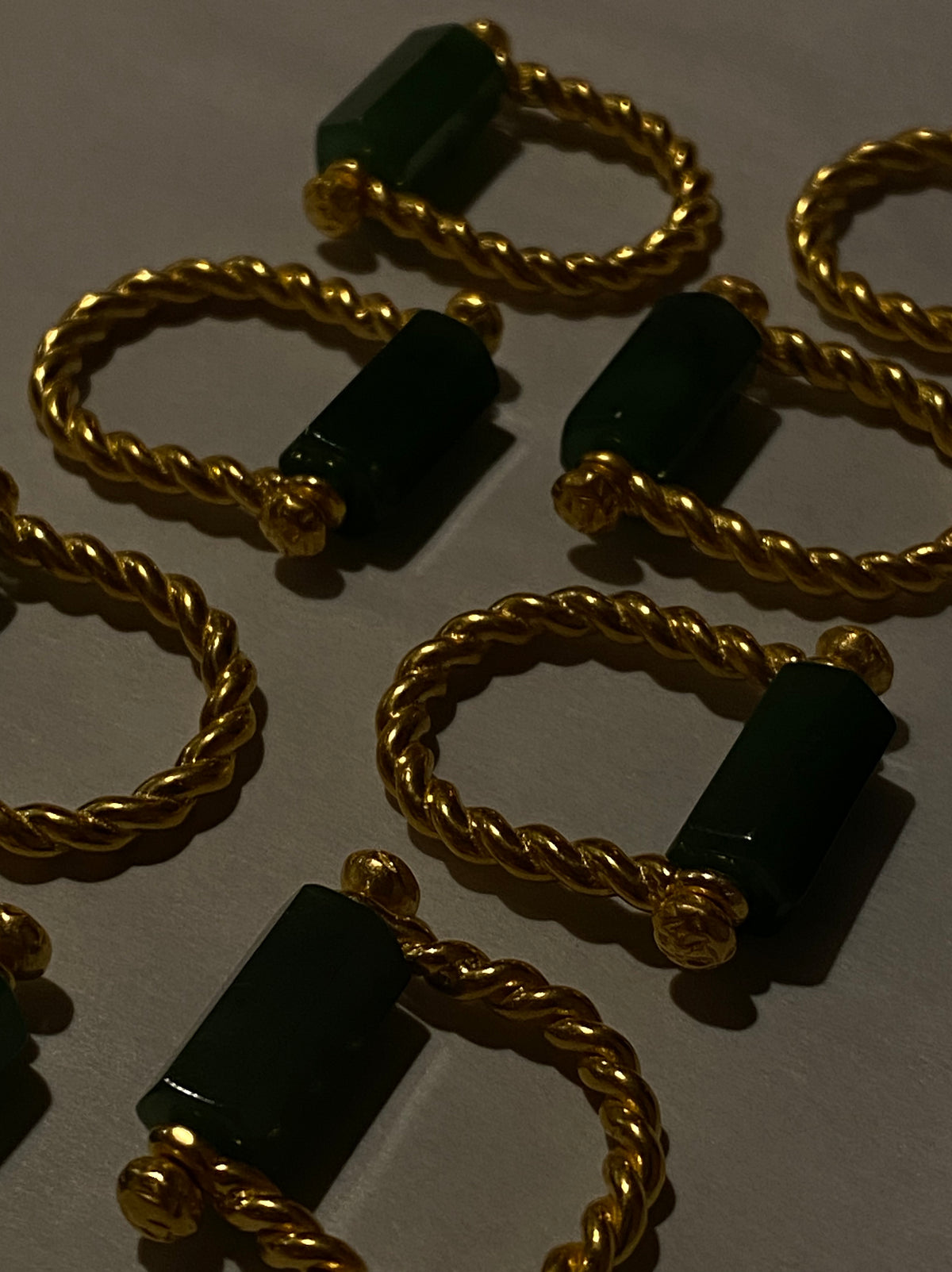 Mahal Twist Ring