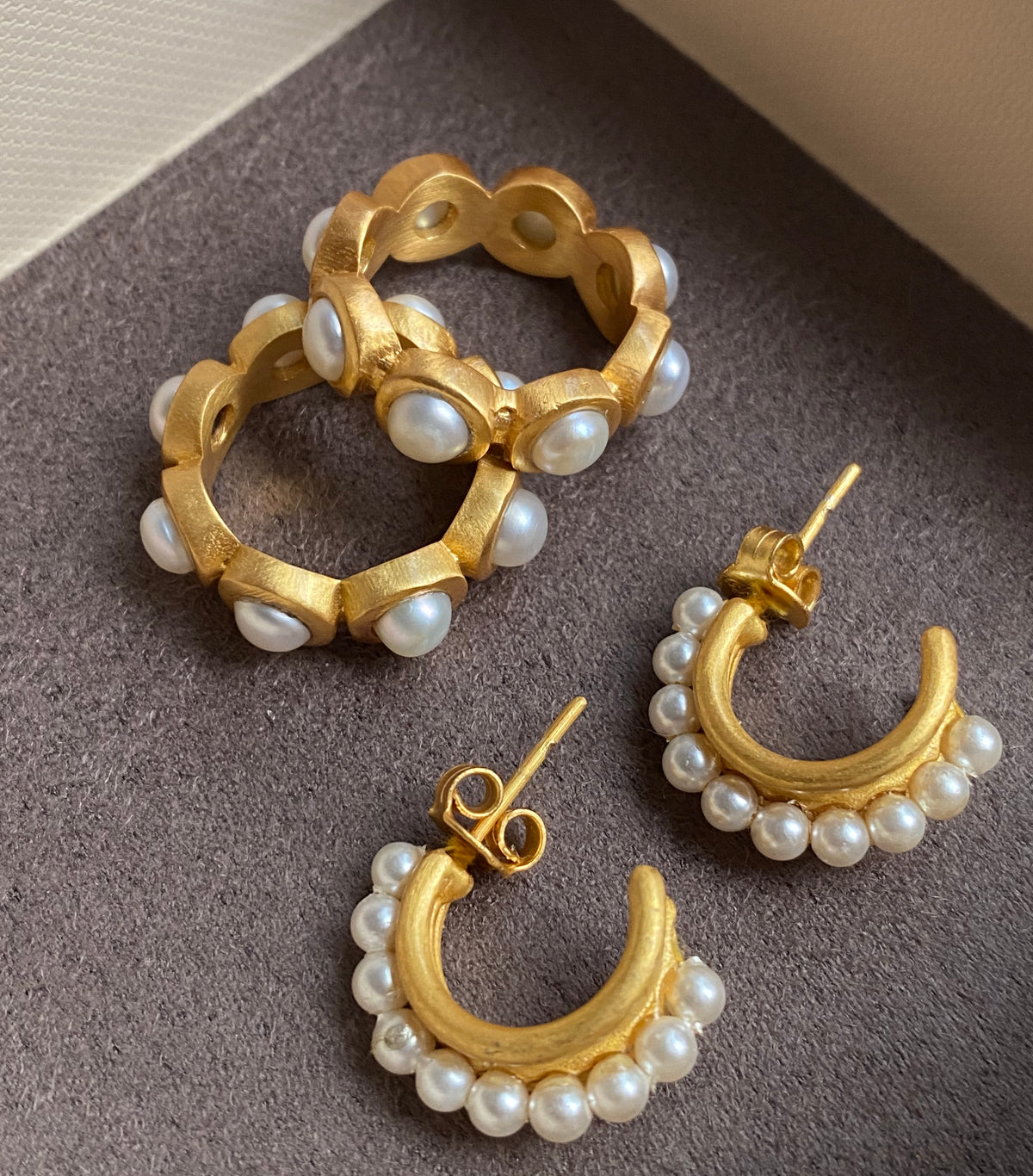 JAIPUR BAROQUE PEARL EARRINGS