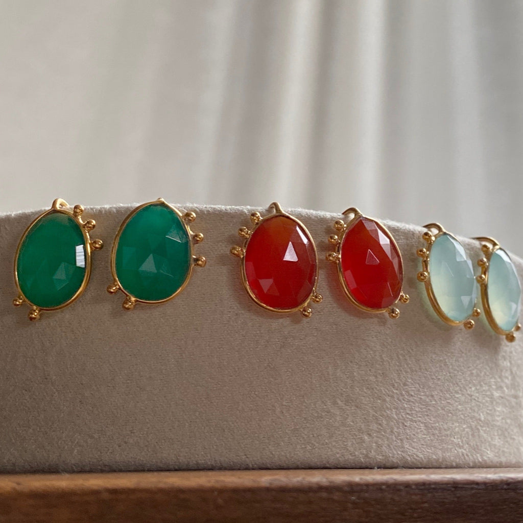 AMAZONIA ORGANICA RED STUD EARRINGS