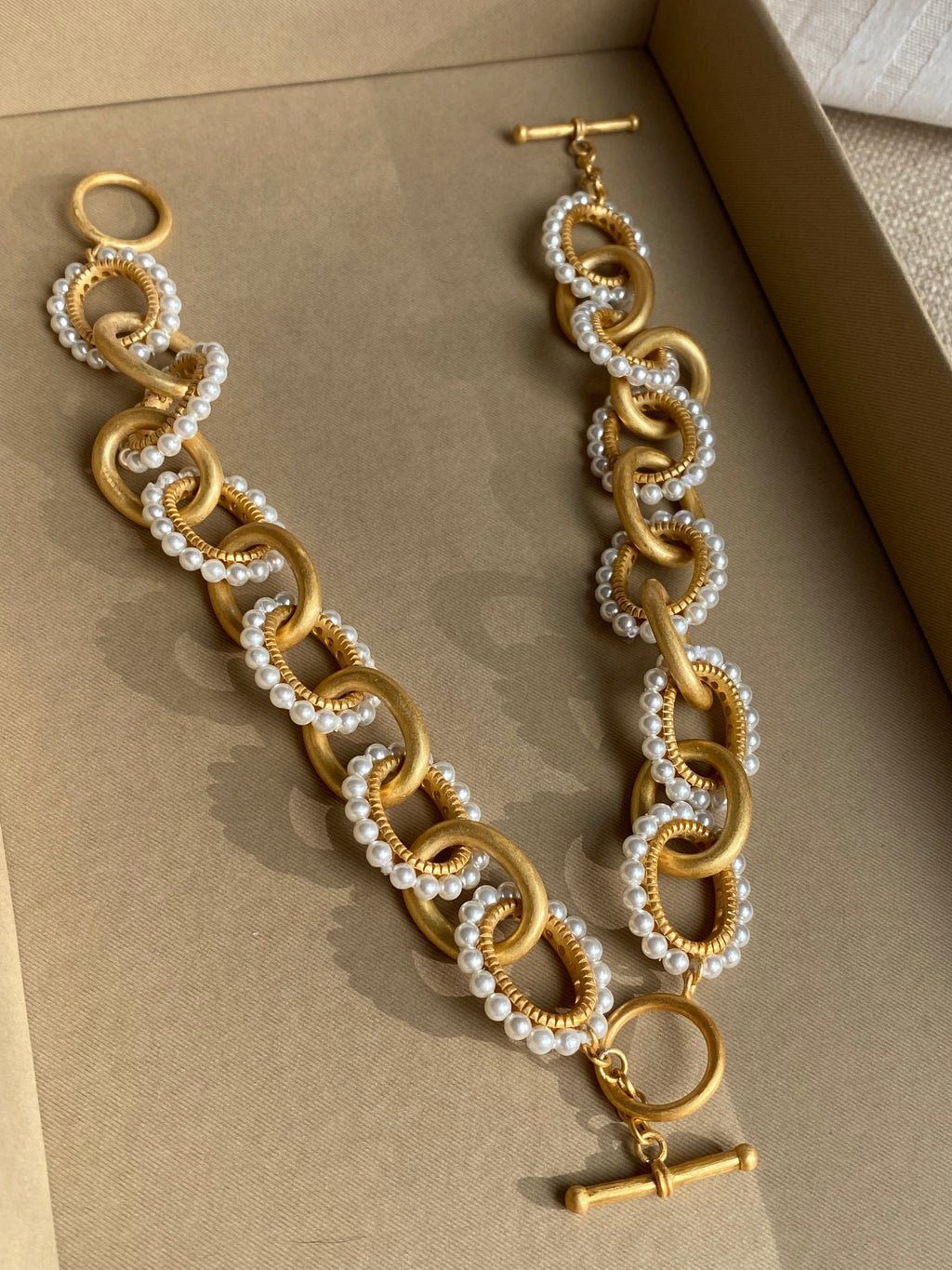 Jaipur Baroque Pearl Bracelet